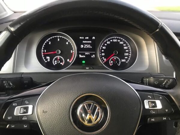 2015 Volkswagen Golf 7 Diésel - Image 6