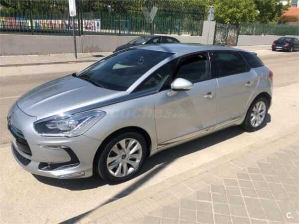 2013 Citroen DS5 Manual