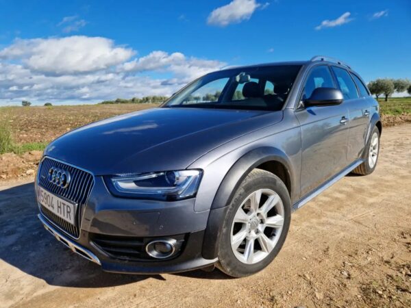 2013 Audi A4 Allroad Quattro - Image 2