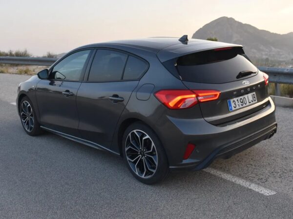 2020 Ford Focus 1.0 Ecoboost ST Line 125 - Image 7