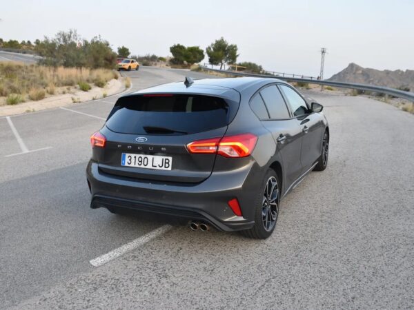 2020 Ford Focus 1.0 Ecoboost ST Line 125 - Image 8