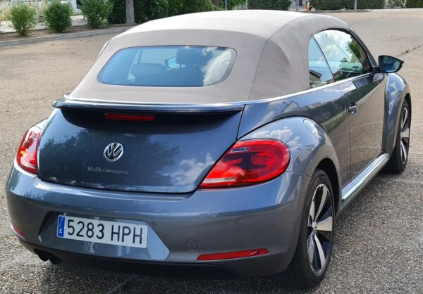 2013 Volkswagen Beetle Cabrio 1.4 TSI Sport DSG 160 - Image 16