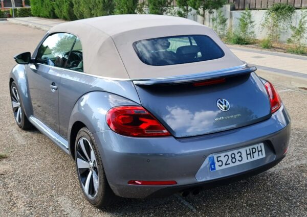 2013 Volkswagen Beetle Cabrio 1.4 TSI Sport DSG 160 - Image 6