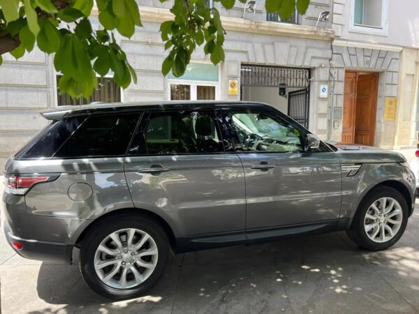 2014 Land Rover Range Rover Sport 3.0SDV6 HSE - Image 19