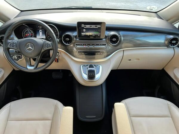 2019 Mercedes-Benz V 220 220d Largo Avantgarde 7G Tronic - Image 7