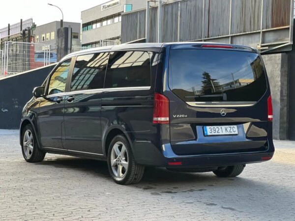 2019 Mercedes-Benz V 220 220d Largo Avantgarde 7G Tronic - Image 12