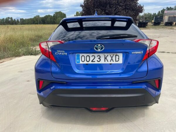 2019 Toyota C-HR 125H Advance - Image 6