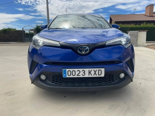 2019 Toyota C-HR 125H Advance - Image 8