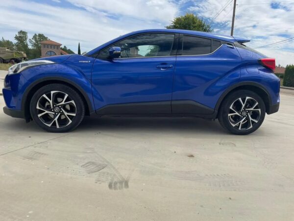 2019 Toyota C-HR 125H Advance - Image 15