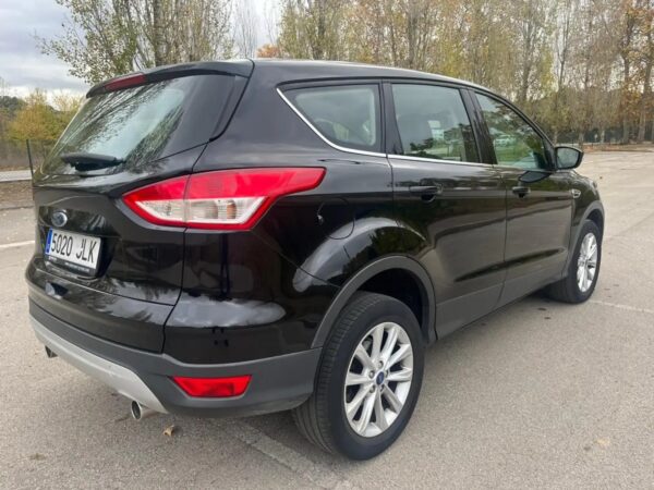 2016 Ford Kuga 2.0TDCi Auto S&S Titanium 4×4 PS 150 - Image 2