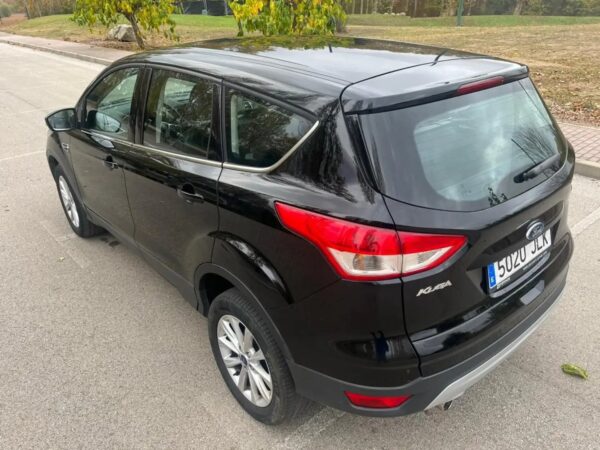 2016 Ford Kuga 2.0TDCi Auto S&S Titanium 4×4 PS 150 - Image 5