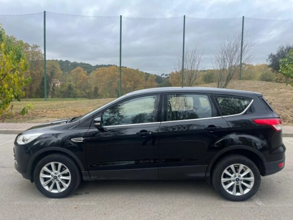 2016 Ford Kuga 2.0TDCi Auto S&S Titanium 4×4 PS 150 - Image 7