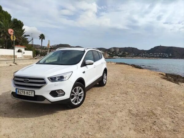 2017 Ford Kuga 1,5 TDCI Titanium Diésel - Image 3