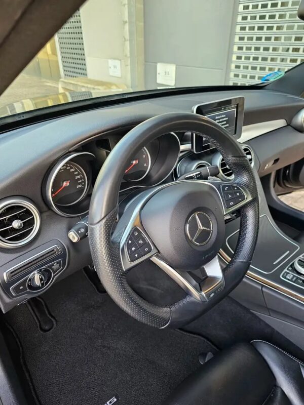 2016 Mercedes-Benz C 300 BlueTec Hybrid - Image 2