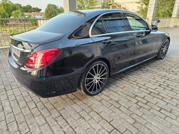 2016 Mercedes-Benz C 300 BlueTec Hybrid - Image 13