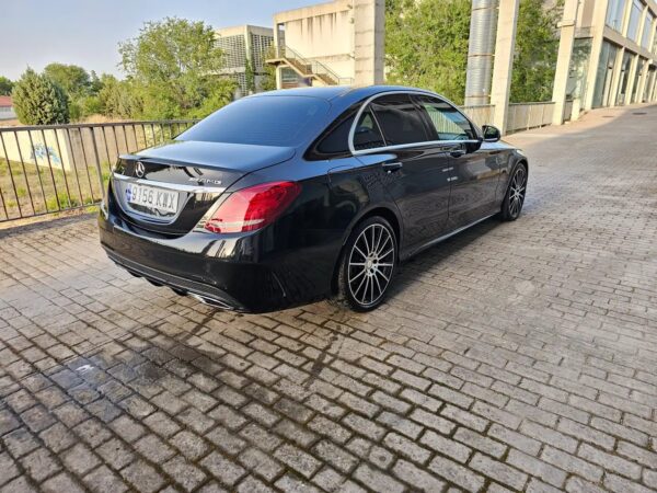 2016 Mercedes-Benz C 300 BlueTec Hybrid - Image 17