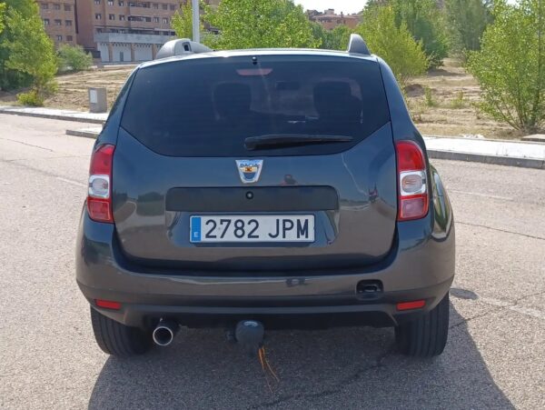 2016 Dacia Duster 1.5dCi Laureate 4×2 110 - Image 12