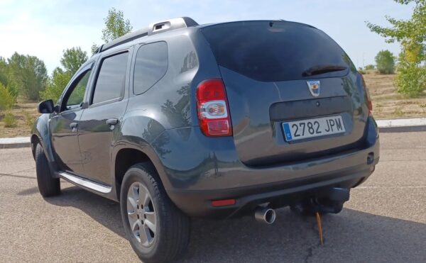 2016 Dacia Duster 1.5dCi Laureate 4×2 110 - Image 6