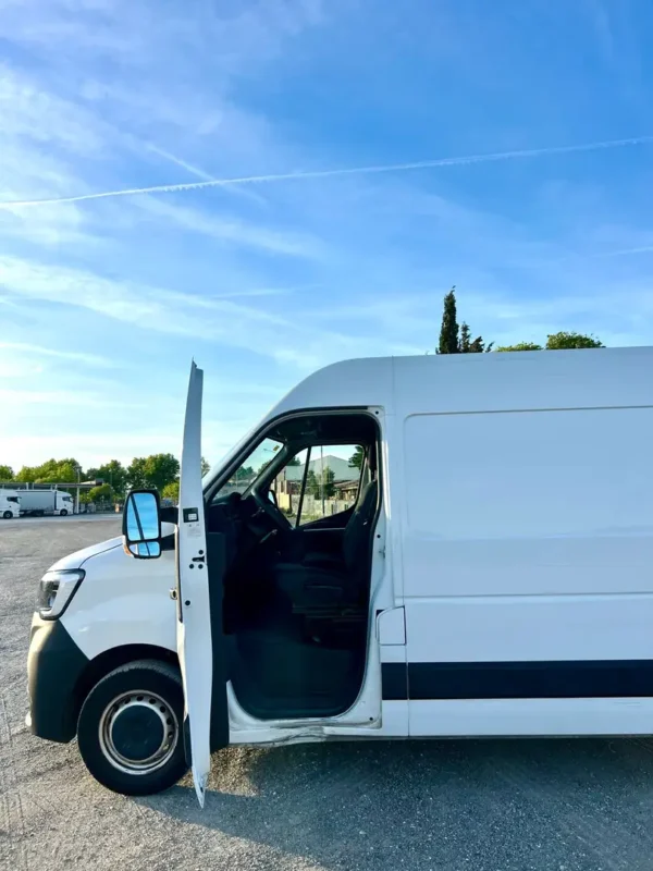 2021 Renault Master Fg. Blue dCi L2H2 3500 T - Image 5