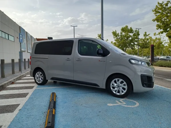 2018 Citroen Spacetourer BlueHDI S - Image 3