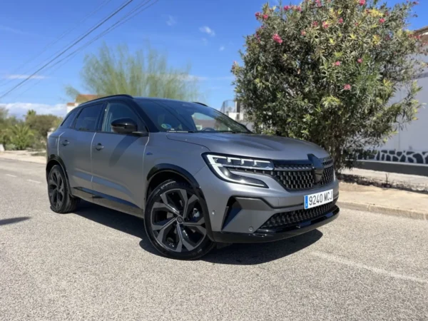 2022 Renault Austral 1.2 E-Tech Híbrido - Image 2