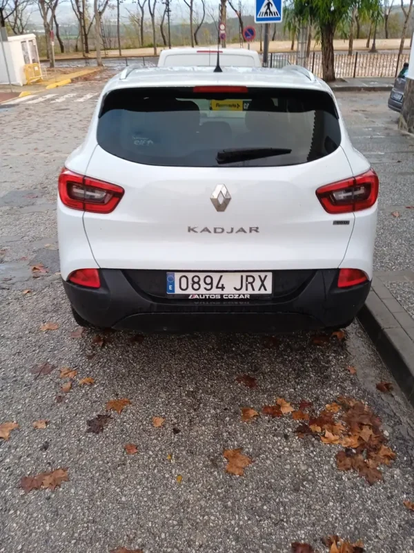 2016 Renault Kadjar 1.6dCi Energy Zen 4x4 - Image 5