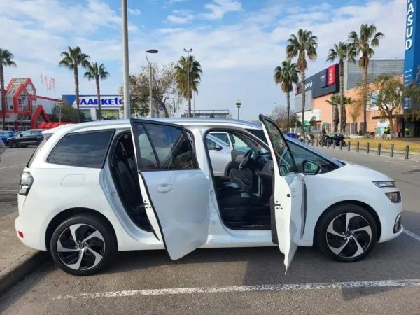 2018 Citroen Grand C4 SpaceTourer 2.0BlueHDI S - Image 14