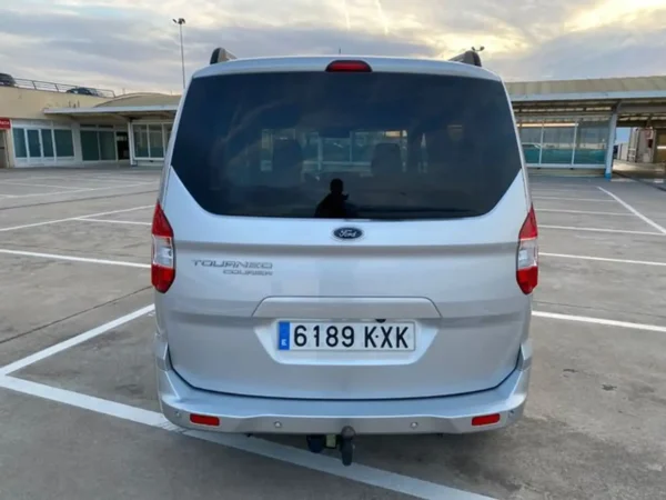 2019 Ford Tourneo Courier 1.0 Ecoboost Titanium - Image 5