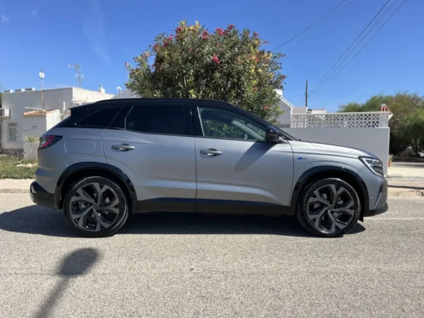 2022 Renault Austral 1.2 E-Tech Híbrido - Image 4