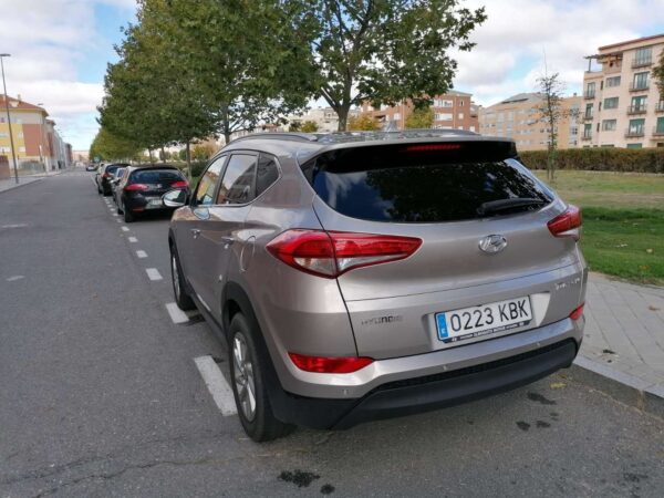 2017 Hyundai Tucson 1.7CRDI BD Kosmo 4x2 - Image 4