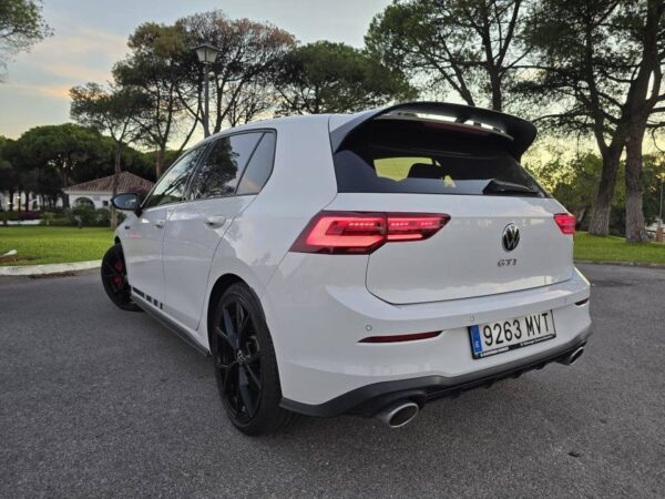 2022 Volkswagen Golf GTI ClubSport 300cv - Image 5