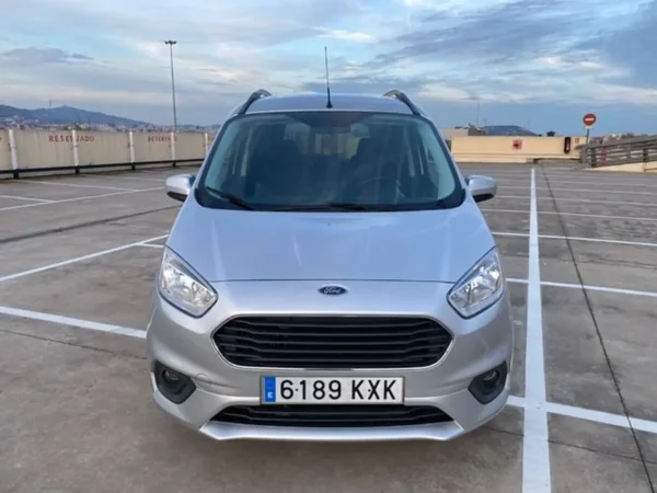 2019 Ford Tourneo Courier 1.0 Ecoboost Titanium - Image 3