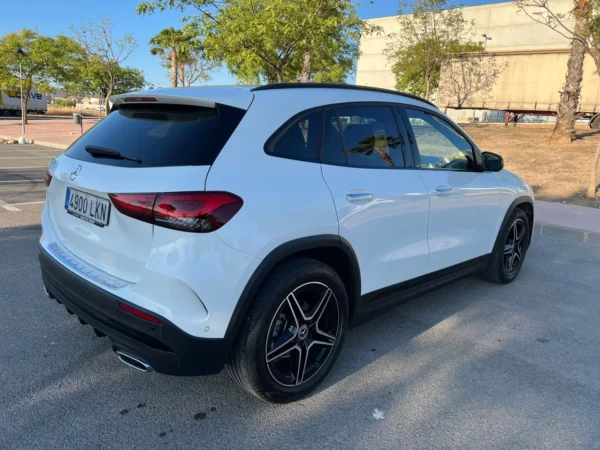 2020 Mercedes-Benz GLA 200d 8G-DCT - Image 4