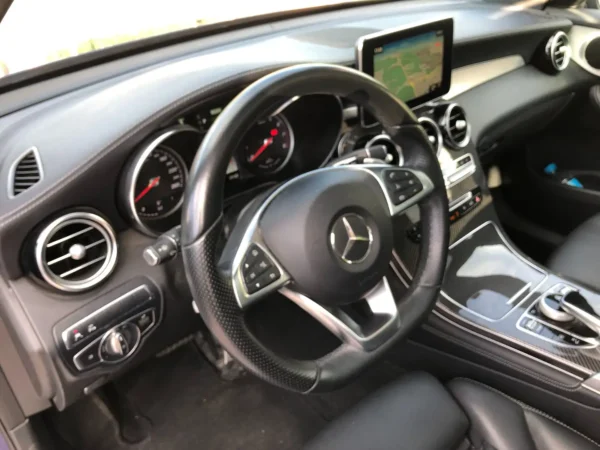 2017 Mercedes-Benz GLC 350e 4Matic - Image 13