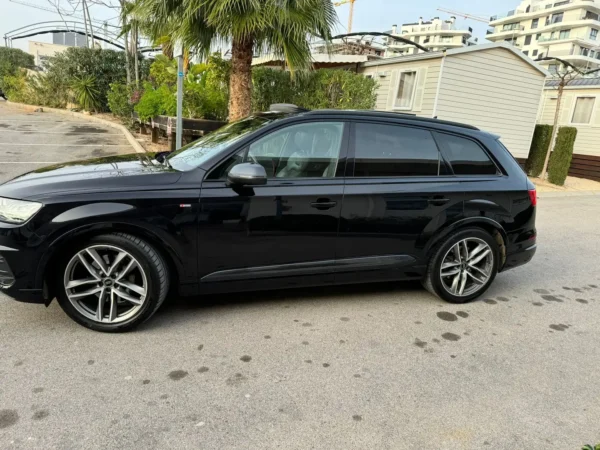 2018 Audi Q7 3.0L S line - Image 17