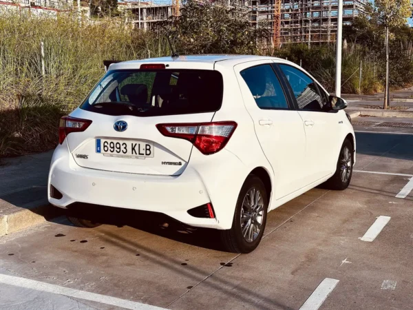 2018 Toyota Yaris Active 10 Hybrid - Image 4