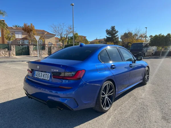 2019 BMW 330iA - Image 2