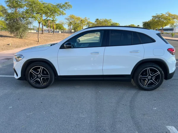 2020 Mercedes-Benz GLA 200d 8G-DCT - Image 5