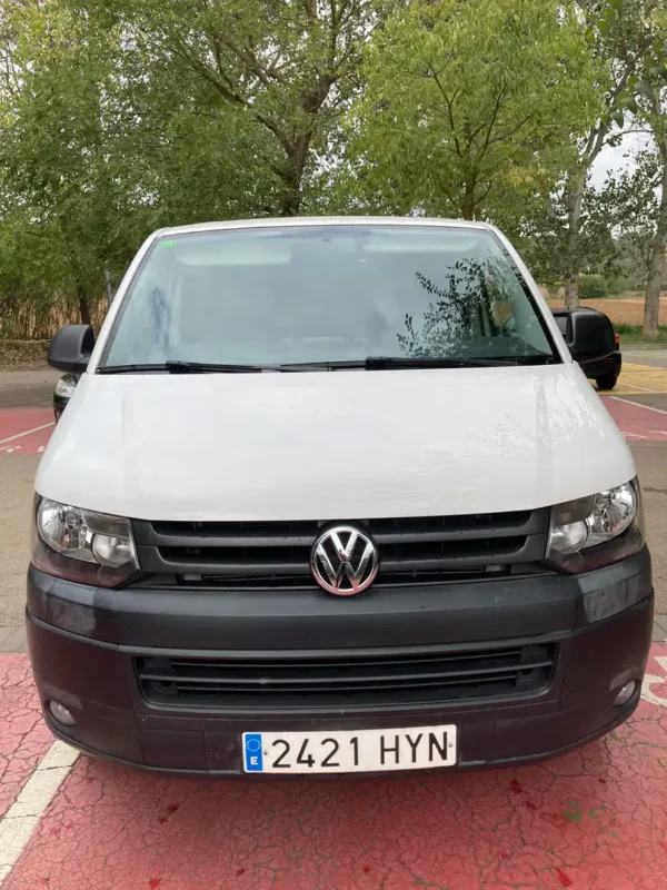 2014 Volkswagen Transporter 2.0TDI BMT - Image 4