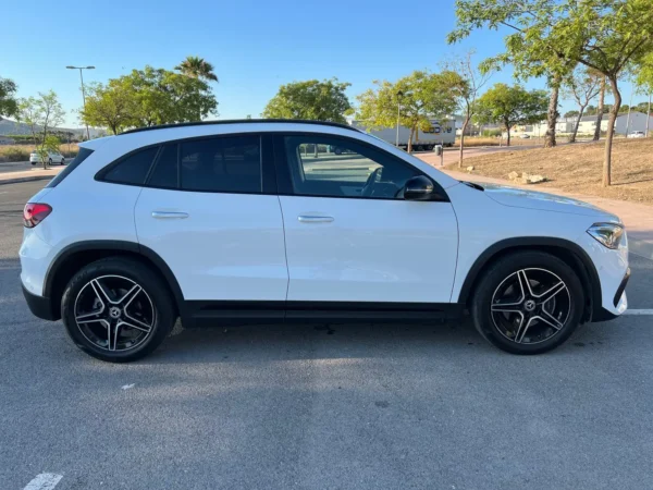 2020 Mercedes-Benz GLA 200d 8G-DCT - Image 6