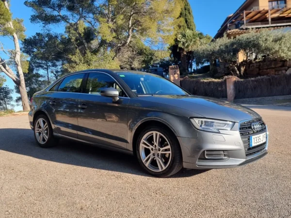 2017 Audi A3 Sedán 1.6TDI - Image 2