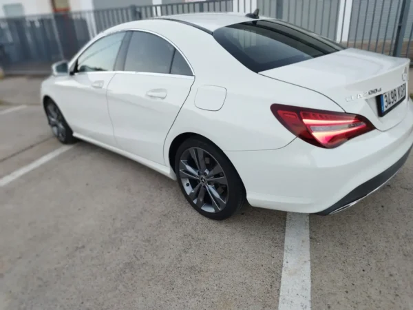 2018 Mercedes-Benz CLA 200d 7G-DCT - Image 4