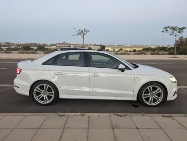 2019 Audi A3 Sedán 30 TDI S line S tronic - Image 5