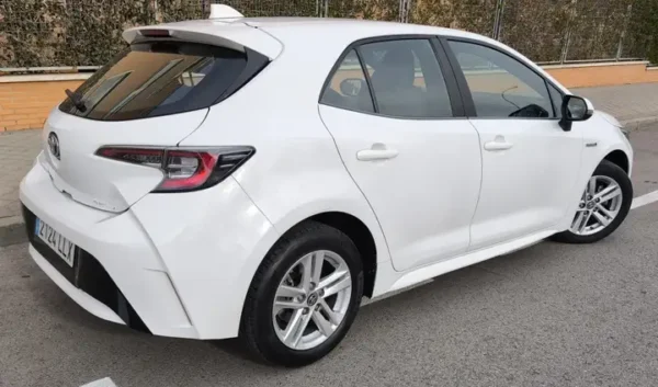 2021 Toyota Corolla 125H Active Tech - Image 4