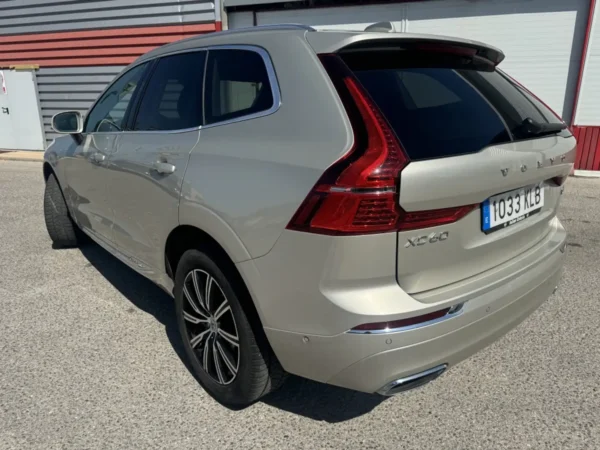 2018 Volvo XC60 D4 Inscription Premium Edition AWD Aut - Image 7