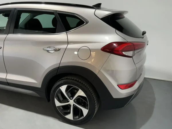 2016 Hyundai Tucson 2.0CRDI Style 4x4 - Image 7