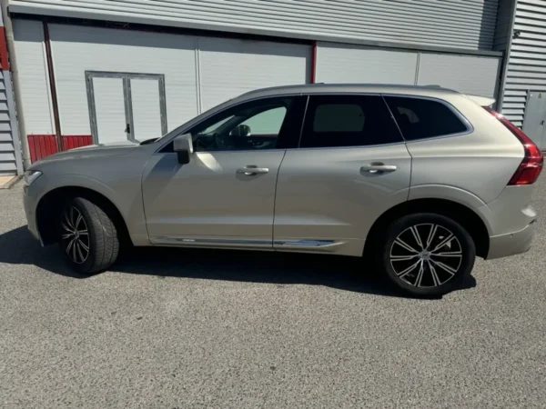 2018 Volvo XC60 D4 Inscription Premium Edition AWD Aut - Image 8