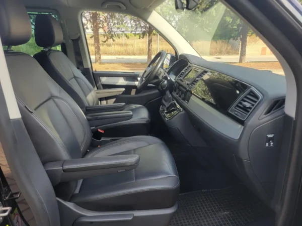 2018 Volkswagen T6 Caravelle 2.0TDI BMT DSG - Image 8